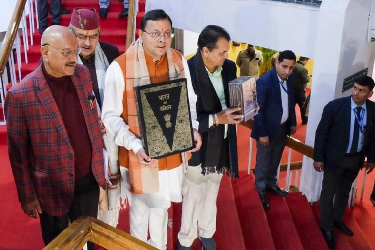 असम समान नागरिक संहिता ला सकता है.