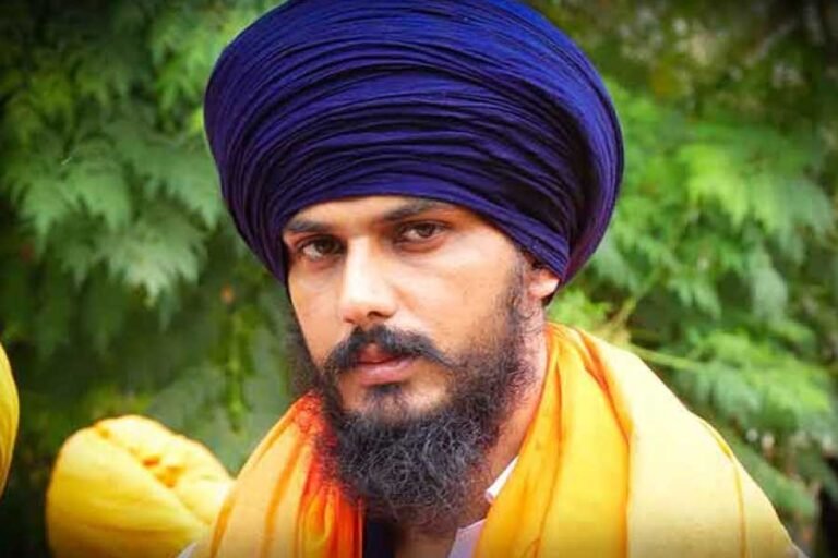 असम में अमृतपाल सिंह की सेल से स्पाई कैमरा, स्मार्टफोन बरामद.