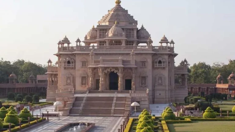 जानिए कैसे हुआ था अक्षरधाम मंदिर पर आतंकी हमला?