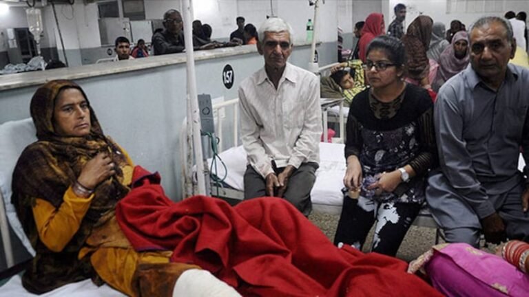 क्या स्वास्थ्य बीमा करके भी की जा सकता है बचत?