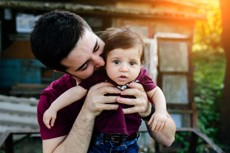 वर्तमान में लोग लड़का या लड़की में किसको ले रहे हैं सबसे ज्यादा गोद?