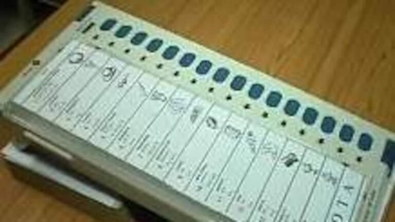 क्या नोटा बटन से निर्विरोध जीतना नियम अनुसार सही है?