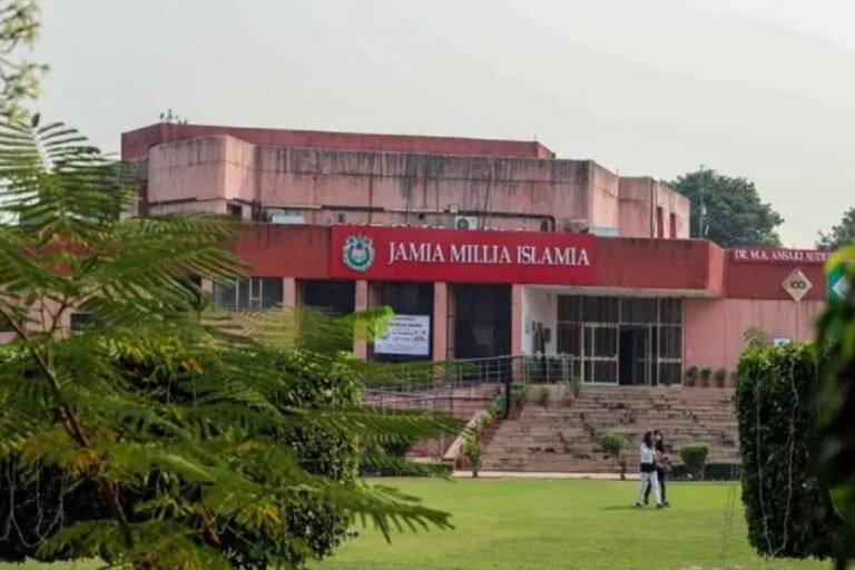 क्या जामिया की RCA बन रहीं है कलेक्टर का गढ़?
