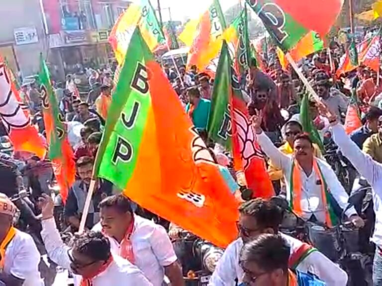 क्या वर्तमान में बढ़ रहा है दागी राजनेताओं का चलन?