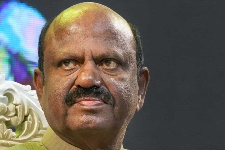 अस्थायी कर्मचारी ने राज्यपाल सीवी आनंद बोस के खिलाफ कराई शिकायत दर्ज l