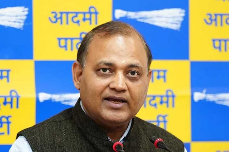 मोदी प्रधानमंत्री बने तो सिर मुंडवा लूंगा, आप पार्टी का बयान !