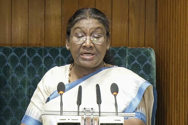 आपातकाल संविधान पर सीधे हमले का सबसे बड़ा और काला अध्याय था.