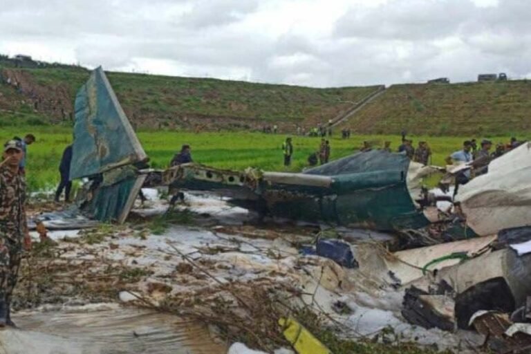 काठमांडू में विमान दुर्घटनाग्रस्त, सभी यात्रियों की मौत, पायलट गंभीर हालत में अस्पताल में भर्ती
