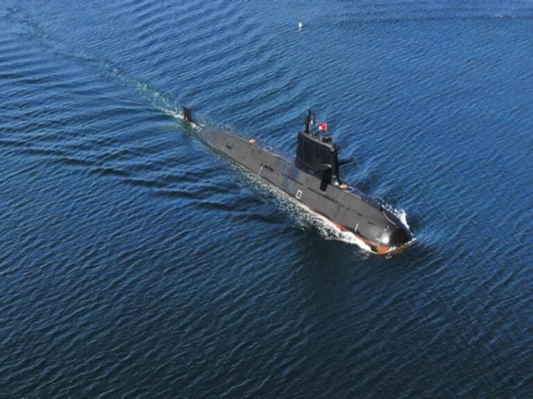 क्या पाकिस्तान को चीन दे रहा है स्टील्थ पनडुब्बियां?