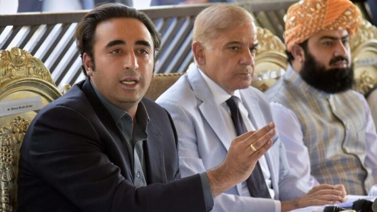 क्या आतंकवादियों से हार चुकी है पाकिस्तान की सरकार?