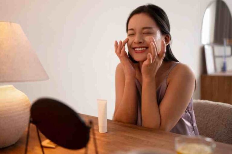 स्टेप बाई स्टेप मेकअप, आधे घंटे में चेहरे के कालेपन से कैसे पाएं छुटकारा?