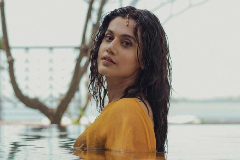 आप भी थोड़े से प्रयास से गीले बालों की हेयरस्टाइल बना सकती हैं