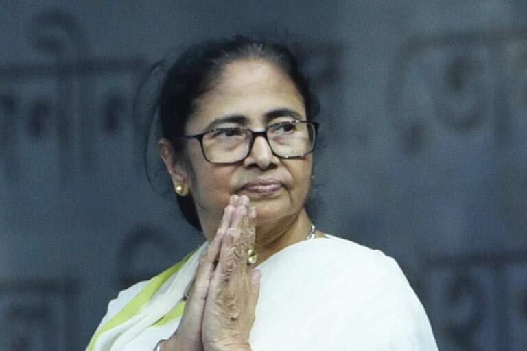 ममता पर लगे गंभीर आरोप  क्या ममता बनर्जी लेंगे बलात्कारी का पक्ष ?’ कहा तक पहुंची जांच