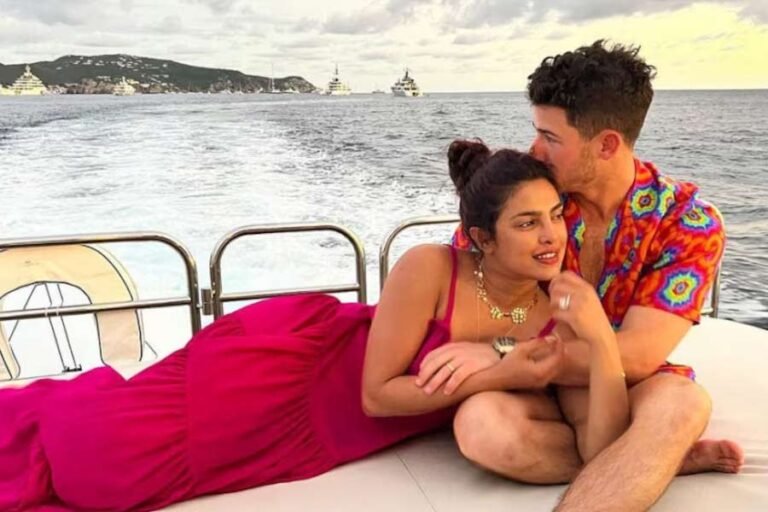 क्या आप अपनी छुट्टियां समुद्र तट पर बिताएंगे, किन कपड़ों से आप आकर्षक बनेंगे?