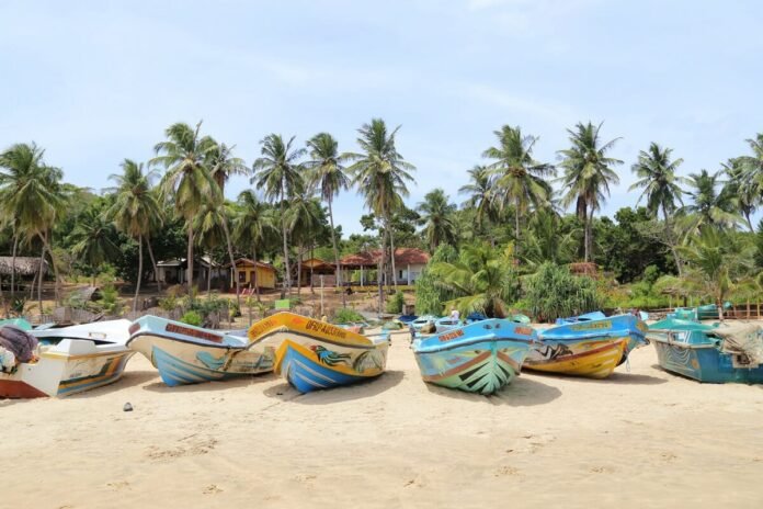 Fishing-boats-in-Arugam-Bay-Sri-Lanka-2_feature