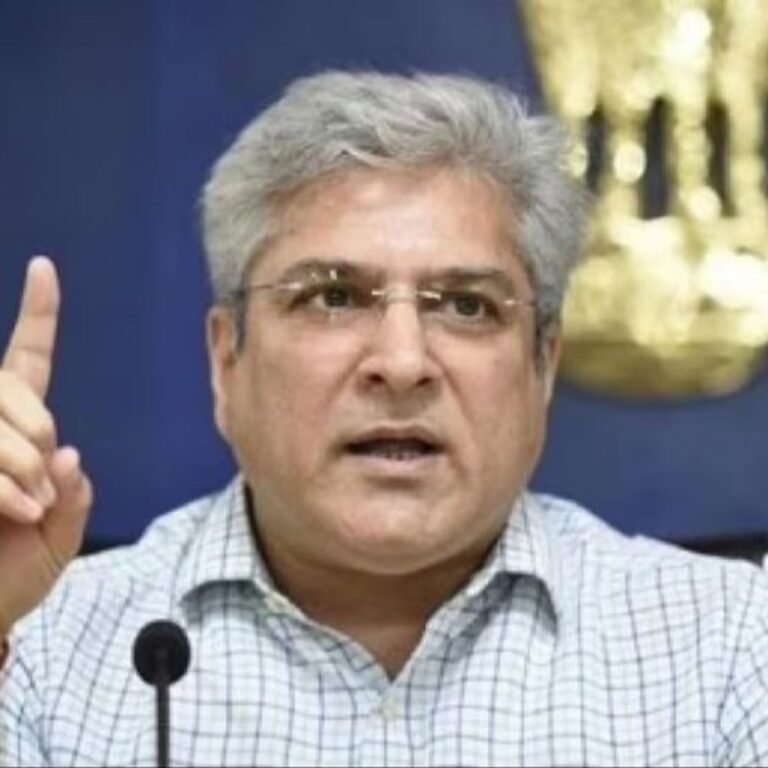 दिल्ली के परिवहन मंत्री कैलाश गहलोत ने AAP छोड़ी:केजरीवाल को लिखा- पार्टी ने केंद्र से लड़ने में समय बर्बाद किया, वादे पूरे नहीं किए