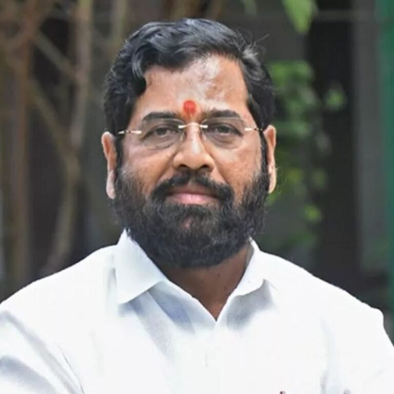 वोटिंग से पहले शिंदे बोले-सीएम की रेस में नहीं:कहा– अगला मुख्यमंत्री महायुति का ही होगा; फडणवीस भी खुद को रेस से बाहर बता चुके