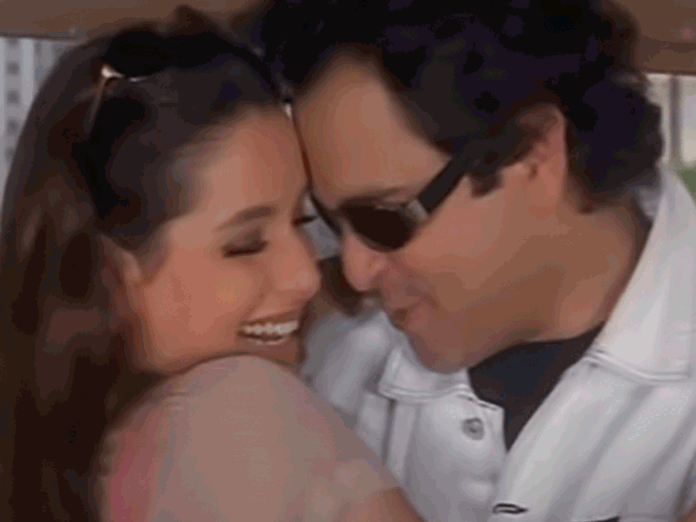 ‘मैं नीलम के ऊपर गिरा, तो वह चिढ़ गईं’:महेश ठाकुर बोले- चलती बस में गाना शूट हो रहा था, सलमान ने एक्ट्रेस को खूब