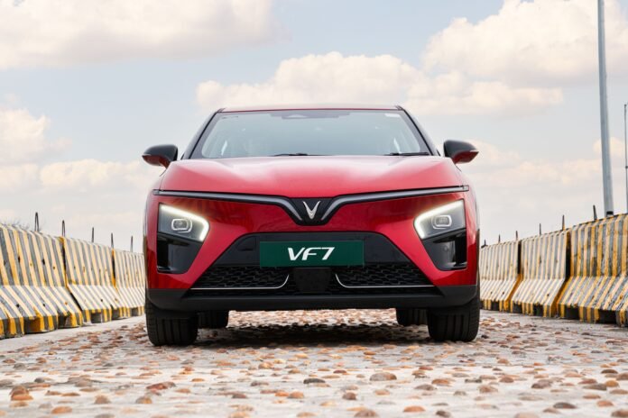 5 Things to Consider When Parking in a Tight Space - and How VinFast Can Help